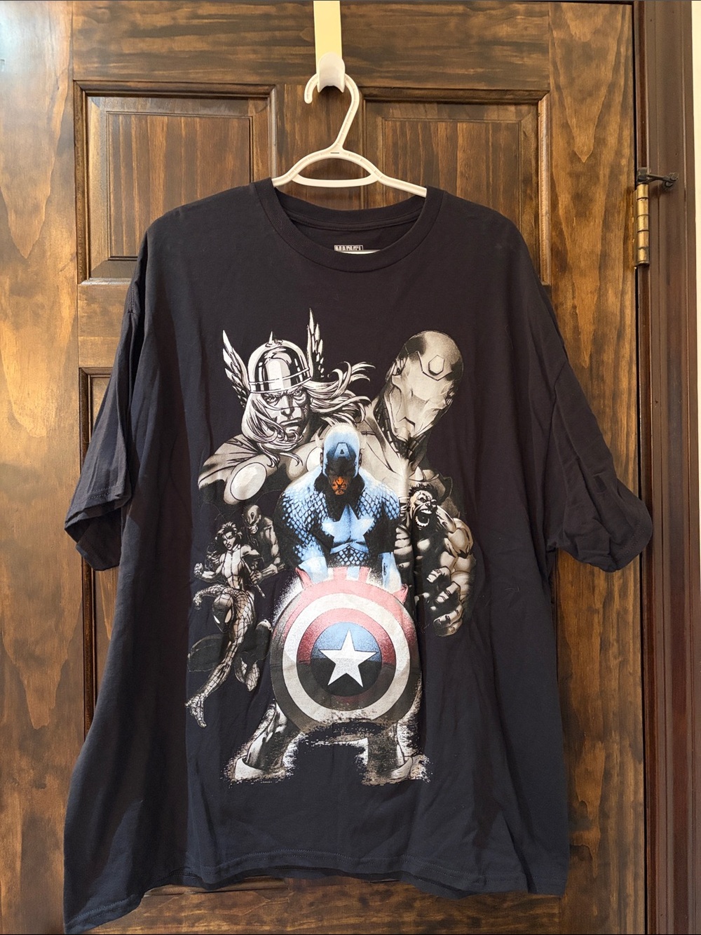 Marvel Black Short-Sleeve Tee with Captain America Shield Graphic